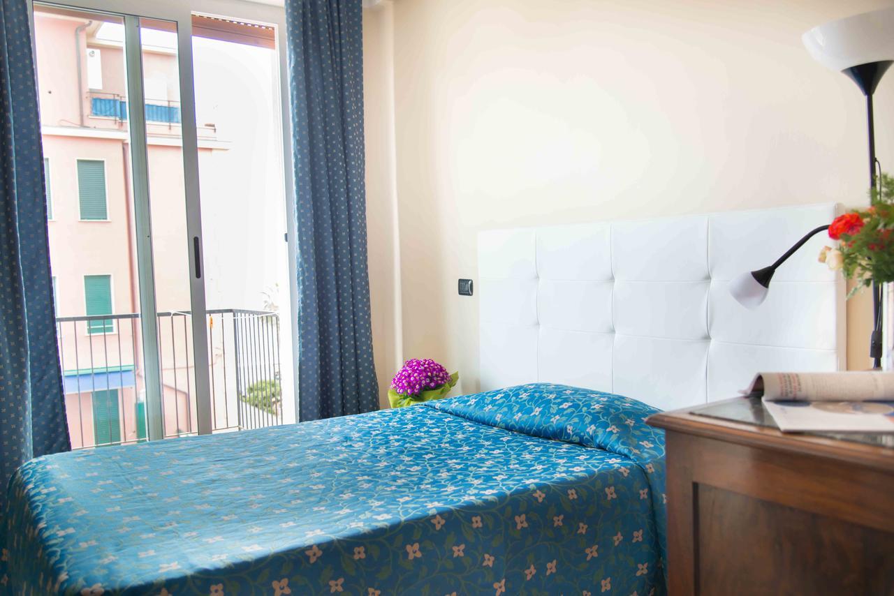 Hotel Elisabetta Sestri Levante Buitenkant foto