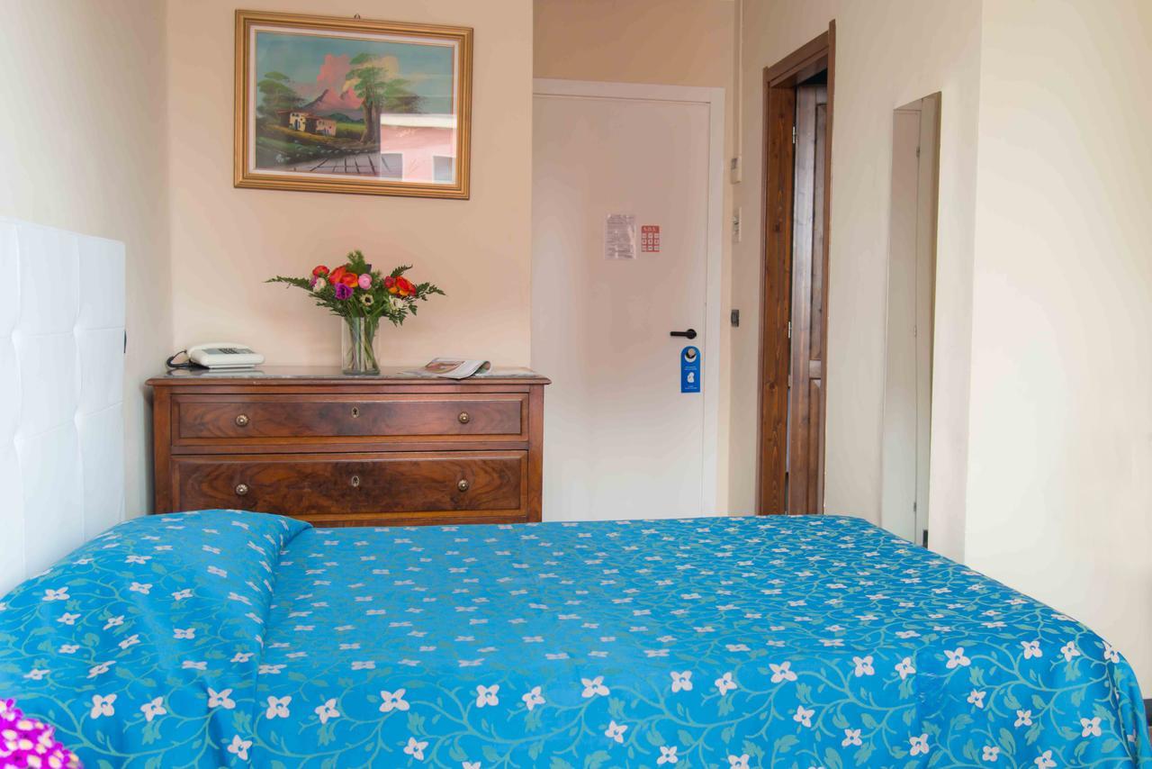 Hotel Elisabetta Sestri Levante Buitenkant foto